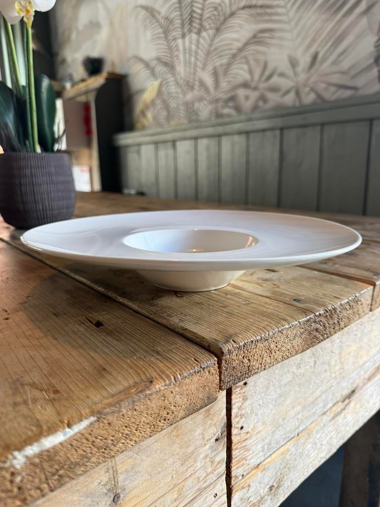 97x Vega pastabord coupe wit Ø28 cm diep bord met brede rand, Huis en Inrichting, Keuken | Servies, Ophalen, Zo goed als nieuw