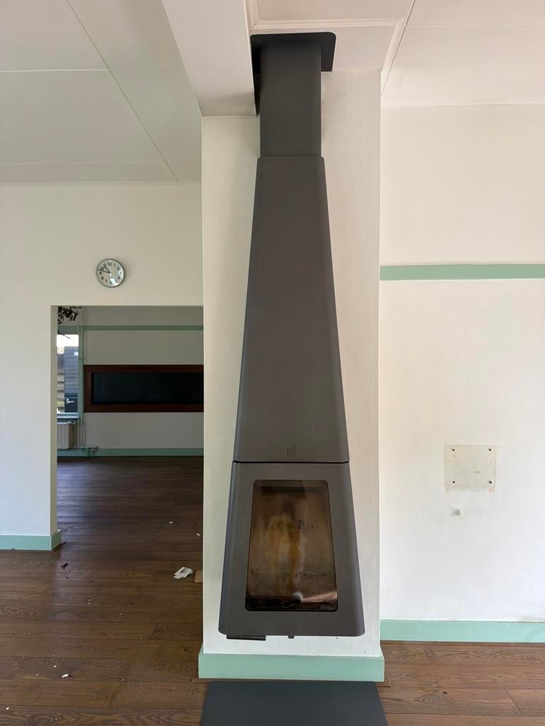 Stijlvolle Hangende Houthaard - Gebruikt, Ophalen of Verzenden, Gebruikt, Hangende haard, Houthaard