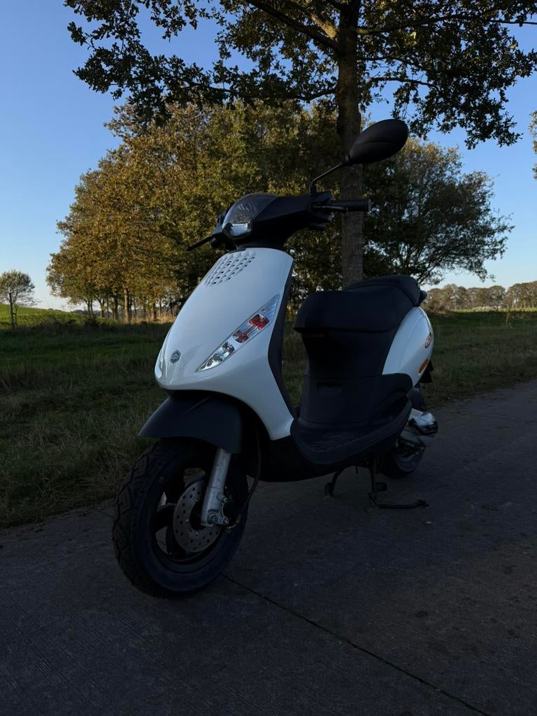 Piaggio Zip 2t, Ophalen, Piaggio, Zo goed als nieuw, Benzine