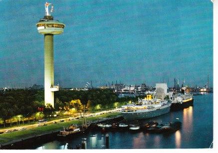 ROTTERDAM,- Euromast met gezicht op Parkhaven.Stempel. 15-04, Ophalen of Verzenden, 1960 tot 1980, Gelopen, Zuid-Holland
