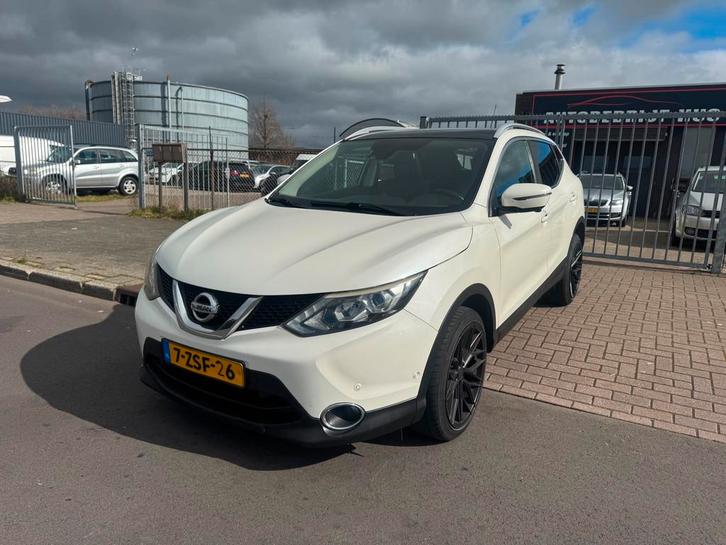 Nissan Qashqai 1.5 dCi PANO/NAVI/CAMERA/CLIMA, Auto's, Nissan, Bedrijf, Te koop, Qashqai, Diesel, Euro 5, B, SUV of Terreinwagen