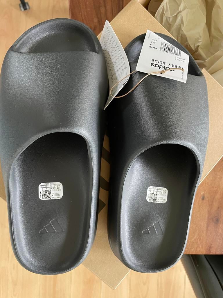 Yeezy Slide onyx maat 43 nieuw, Kleding | Heren, Schoenen, Ophalen of Verzenden, Nieuw, Zwart, Slippers