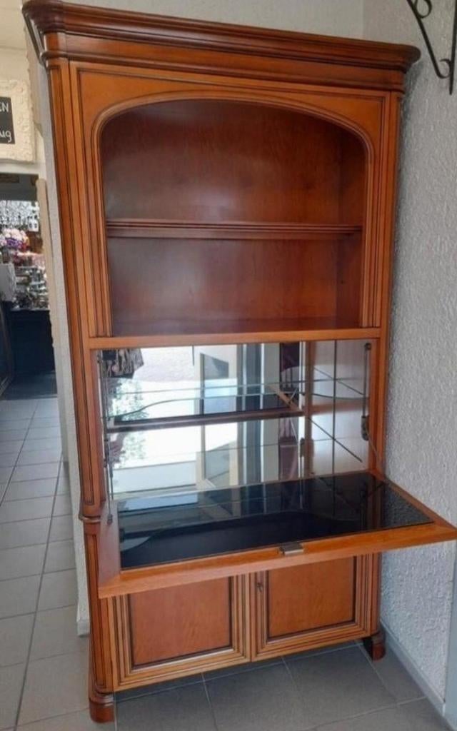 Zeer mooie dranken kast, Huis en Inrichting, Ophalen of Verzenden, Zo goed als nieuw, Hout, Minder dan 50 cm