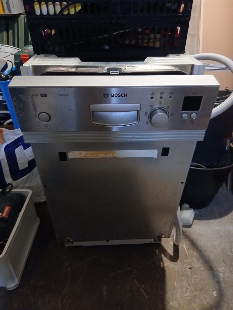 Bosch 45 cm brede inbouw vaatwasser Energie zuinige A++, Witgoed en Apparatuur, Vaatwasmachines, Zo goed als nieuw, Inbouw, Minder dan 85 cm