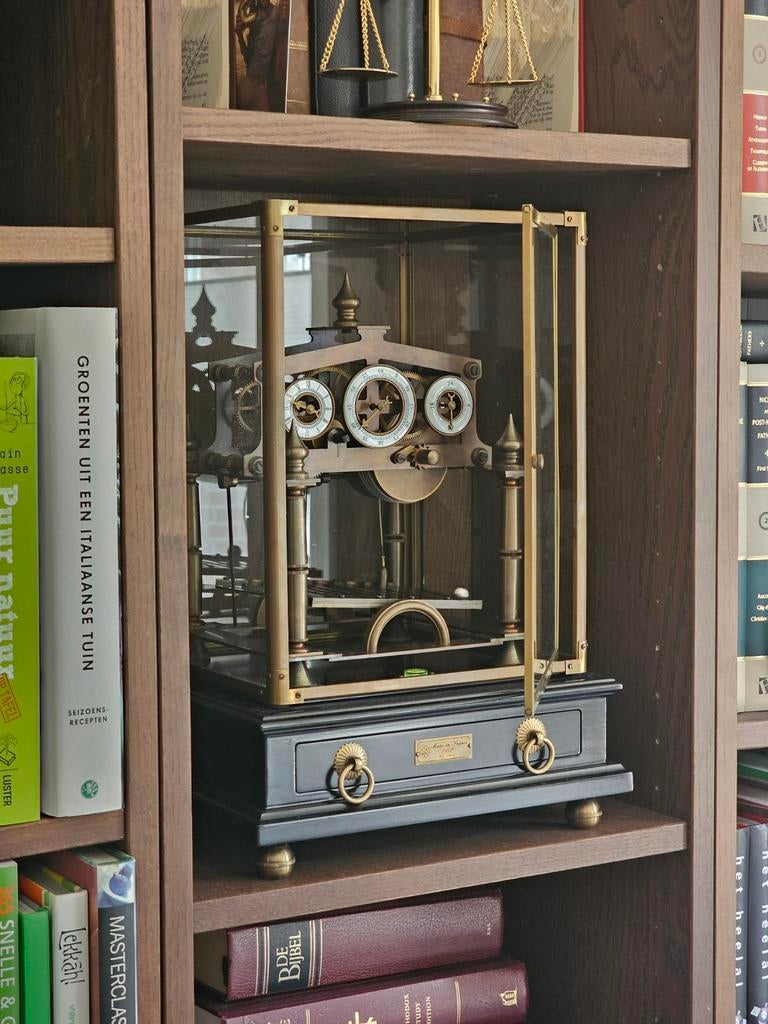 Sir Congreve rolling ball klok antieke stijl messing stolp, Antiek en Kunst, Antiek | Klokken, Ophalen of Verzenden