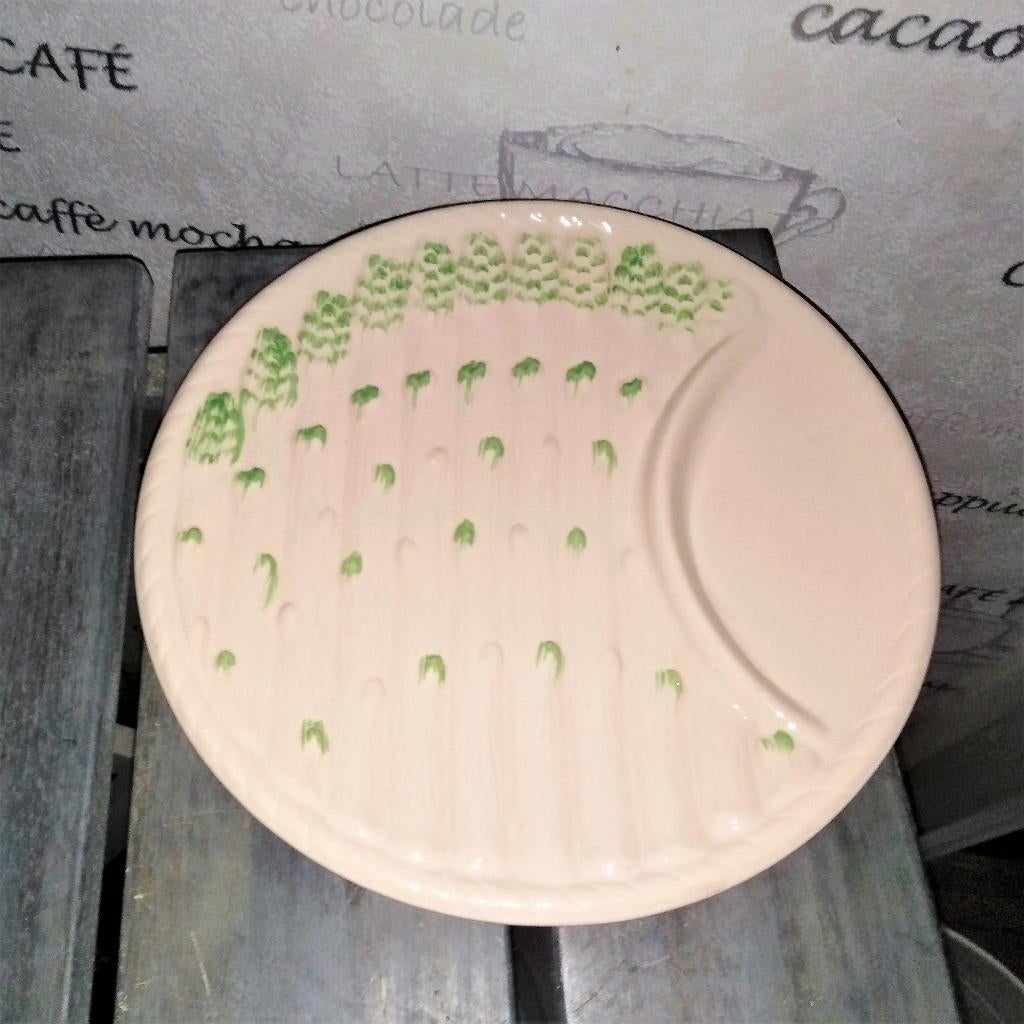 Aspergeschaal rond met asperge in relief creme/groen, Ophalen, Gebruikt, Schaal of Schalen, Overige stijlen