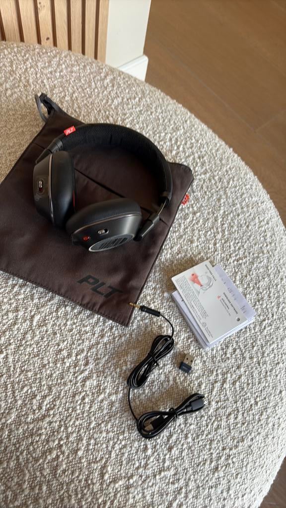 Nieuwe plantronics Voyager 8200 uc, Computers en Software, Headsets, Ophalen of Verzenden, Nieuw