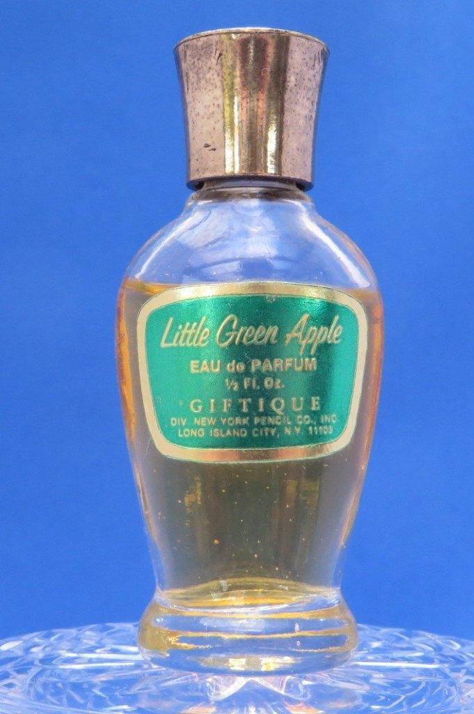 Mini - GIFTIQUE - Little Green Apple - 15ml - edp - 7,4cm, Verzamelen, Parfumverzamelingen, Gebruikt, Miniatuur, Gevuld, Ophalen of Verzenden