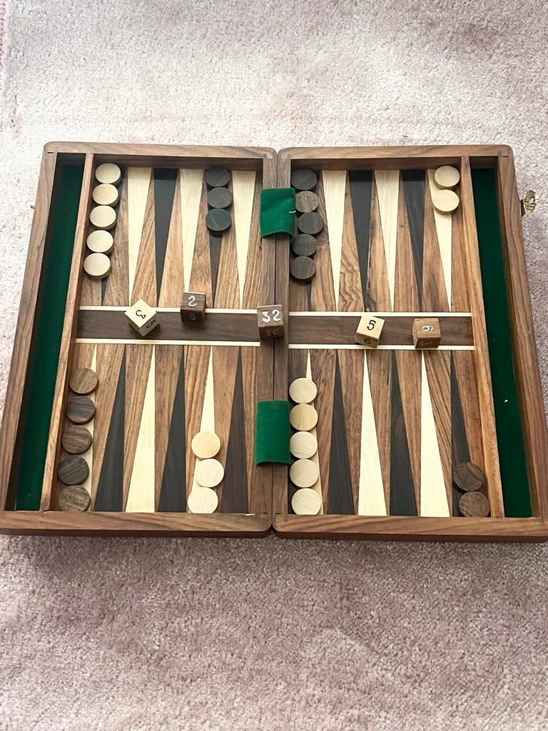 Backgammon spel in houten koffer - Zo goed als nieuw, Een of twee spelers, Ophalen of Verzenden, Zo goed als nieuw, Reisspel