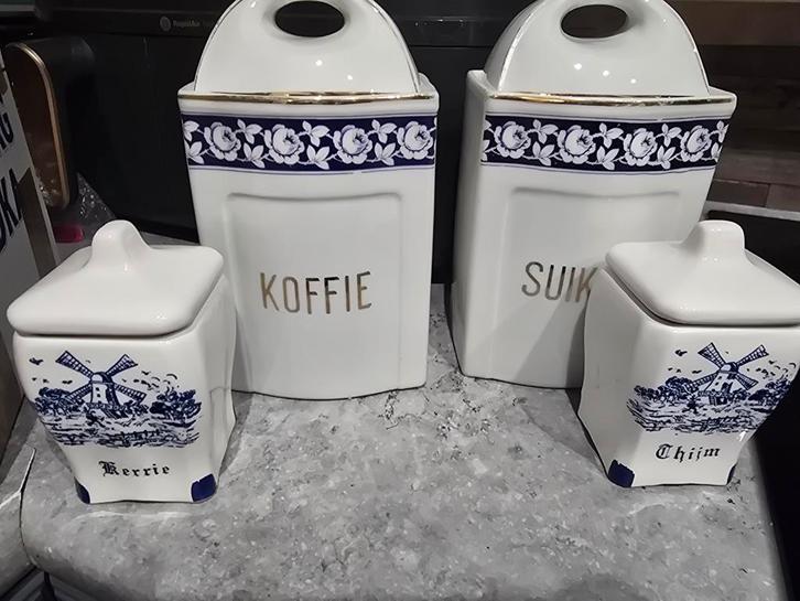 Set van 4 voorraadpotten, Huis en Inrichting, Keuken | Servies, Overige typen, Overige stijlen, Ophalen of Verzenden