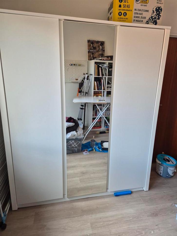 Jysk kast - 167x195 cm - Ideaal voor een tweede ronde, Huis en Inrichting, Kasten | Kledingkasten, Gebruikt, 150 tot 200 cm, 150 tot 200 cm