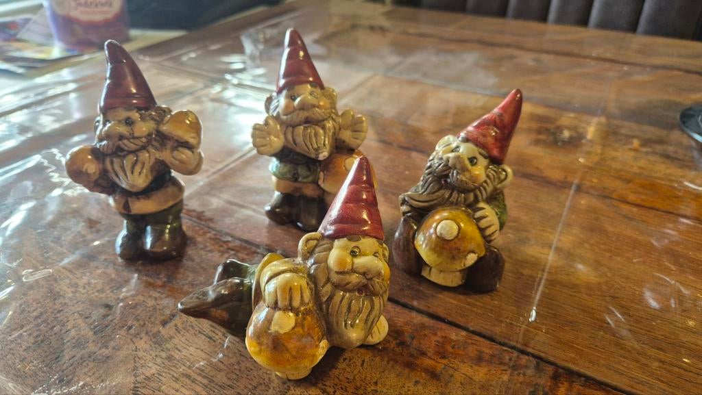 4 kabouter beeldjes, Verzamelen, Poppetjes en Figuurtjes, Ophalen of Verzenden