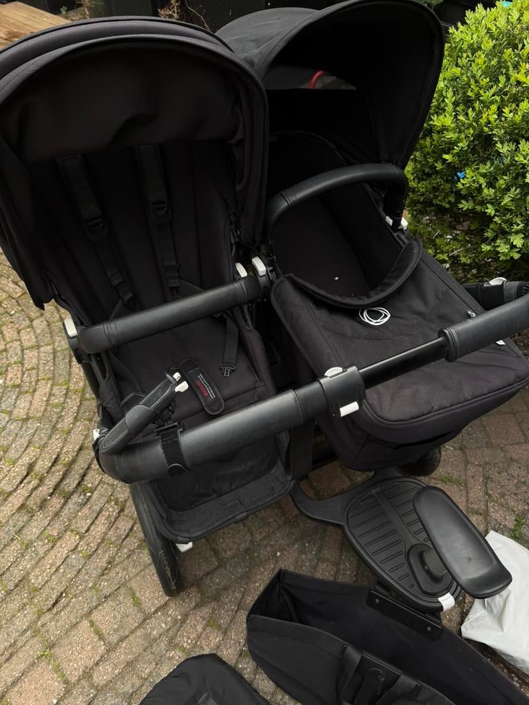Bugaboo Donkey 3 Duo Zwart met complete accessoires, Kinderen en Baby's, Kinderwagens en Combinaties, Ophalen of Verzenden, Zo goed als nieuw