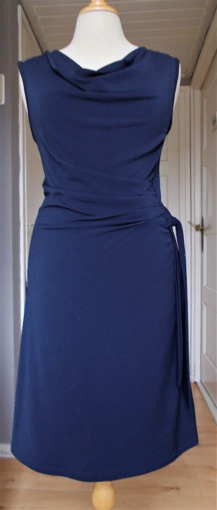 Mooi donkerblauw stretch jurkje van Amelie & Amelie! 40, Maat 38/40 (M), Zo goed als nieuw, Knielengte, Verzenden