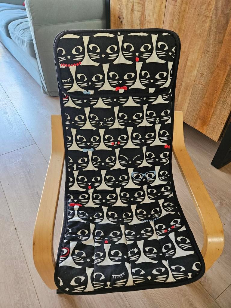 IKEA kinderstoel met kattenhoofden kussen - nette staat, Ophalen, Zo goed als nieuw, Overige typen