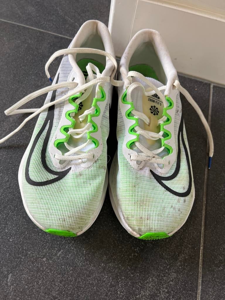 Nike Zoom Fly 5 hardloopschoenen - Zo goed als nieuw, Sport en Fitness, Loopsport en Atletiek, Ophalen of Verzenden, Zo goed als nieuw