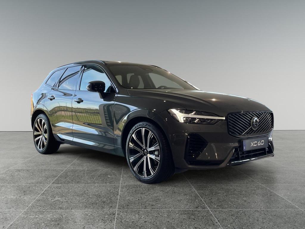 Volvo XC60 T6 Plug-in hybrid AWD Ultra Dark | 21" 5-V Spoke, Automaat, Stof, 4 cilinders, XC60