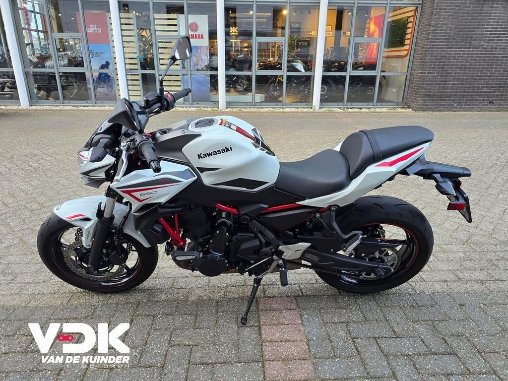 KAWASAKI Z650 (bj 2022), Motoren, 2 cilinders, Bedrijf, Onbekend, KAWASAKI
