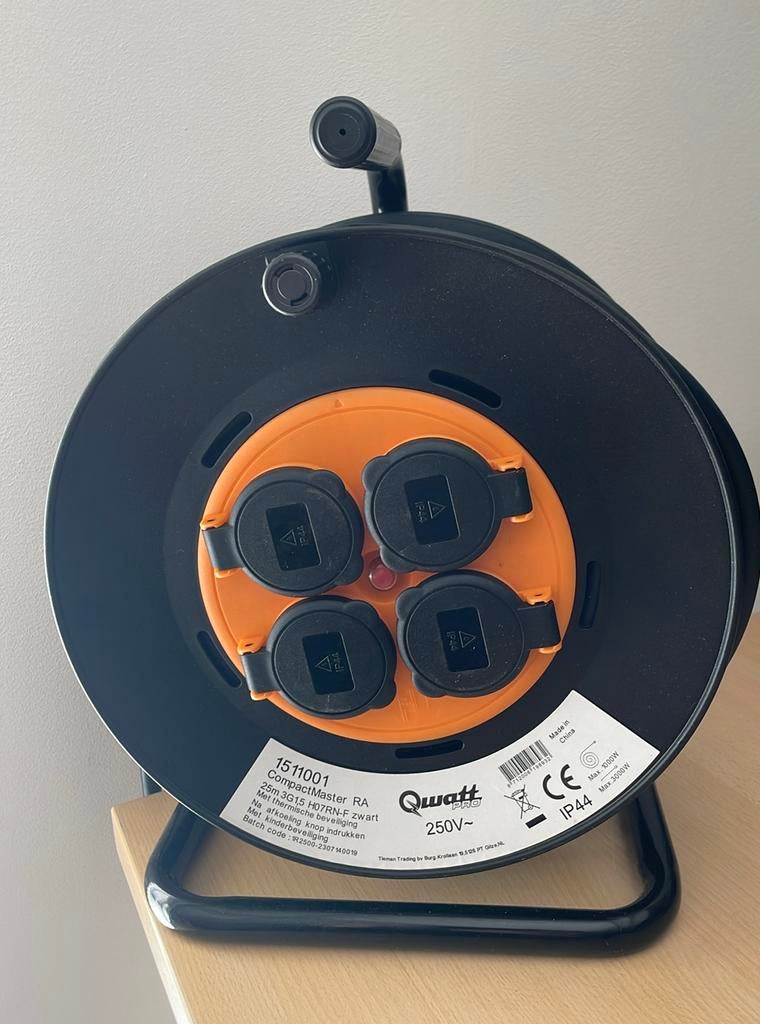 Kabelhaspel compact master 25 mtr 3G1,5 H07RN, Ophalen of Verzenden, Zo goed als nieuw, Kabel of Snoer