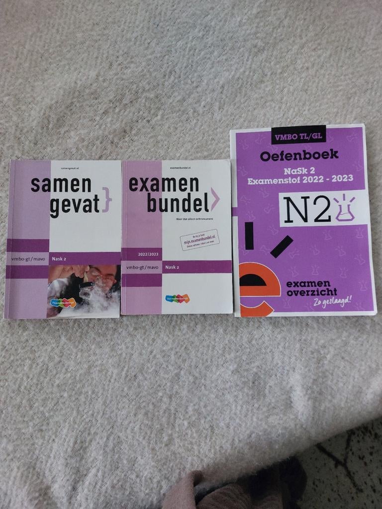 Samengevat + Examenbundel + Oefenboek NaSk 2 vmbo-gt/mavo, Boeken, Studieboeken en Cursussen, Zo goed als nieuw, Beta, Ophalen of Verzenden