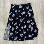Zwarte midi rok met bloemenprint, H&M Divided, maat 46, Zwart, Maat 46/48 (XL) of groter, Ophalen of Verzenden, Zo goed als nieuw