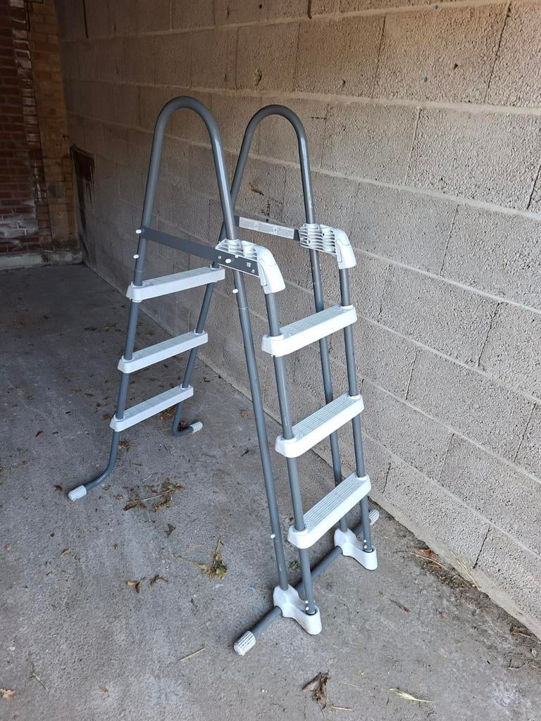 Intex Zwembad Trap - Kindveilig, Anti-roest & Stabiel, Ophalen of Verzenden, Zo goed als nieuw, Ladder