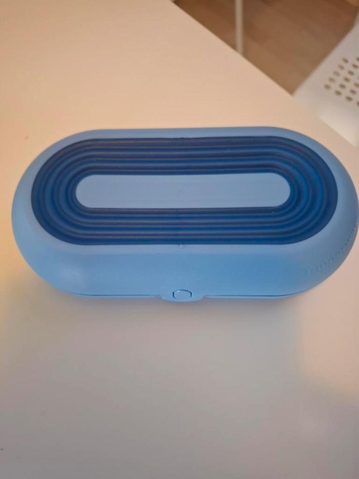Blauwe Tupperware Bus, Huis en Inrichting, Keuken | Tupperware, Gebruikt, Bus of Trommel, Blauw, Ophalen of Verzenden