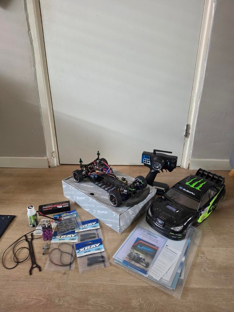 Xray t4 subaru, Elektro, Ophalen of Verzenden, Zo goed als nieuw, Schaal 1:10