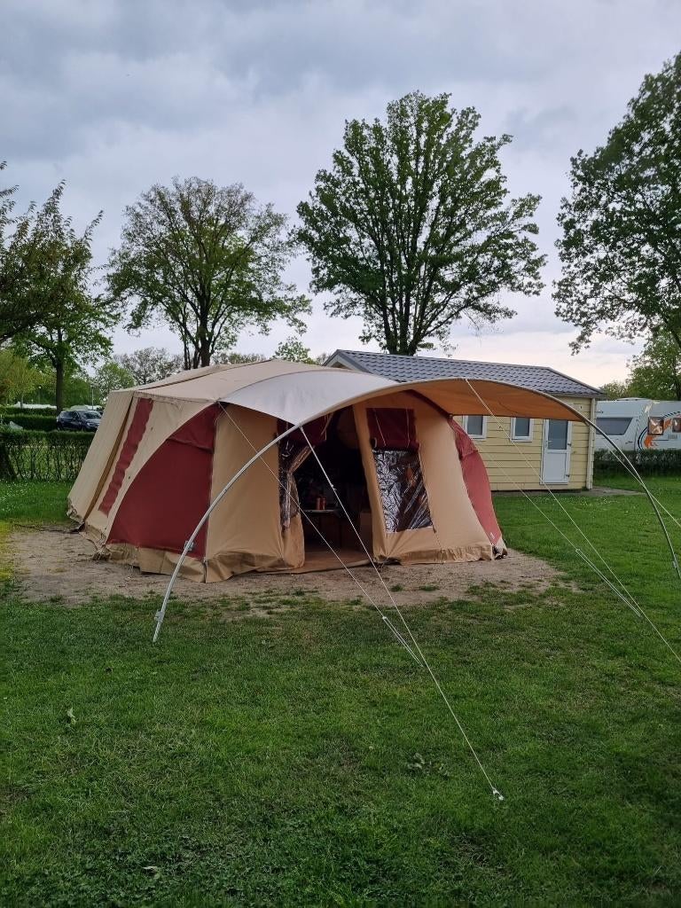 Aart Kok vouwwagen Tundra - kampeer klaar!, Caravans en Kamperen, Vouwwagens, Ophalen, Aart Kok, Beige, Aanwezig