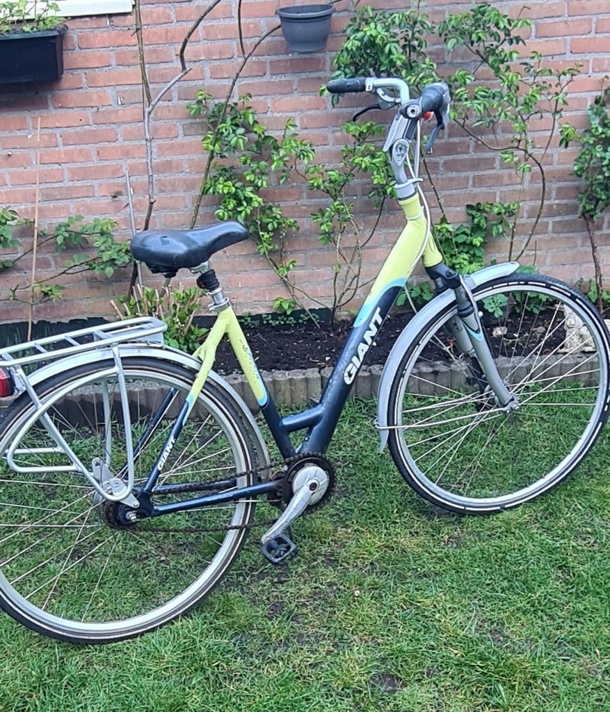Goede GİANT fiets, compleet fietsklaar, Ophalen of Verzenden