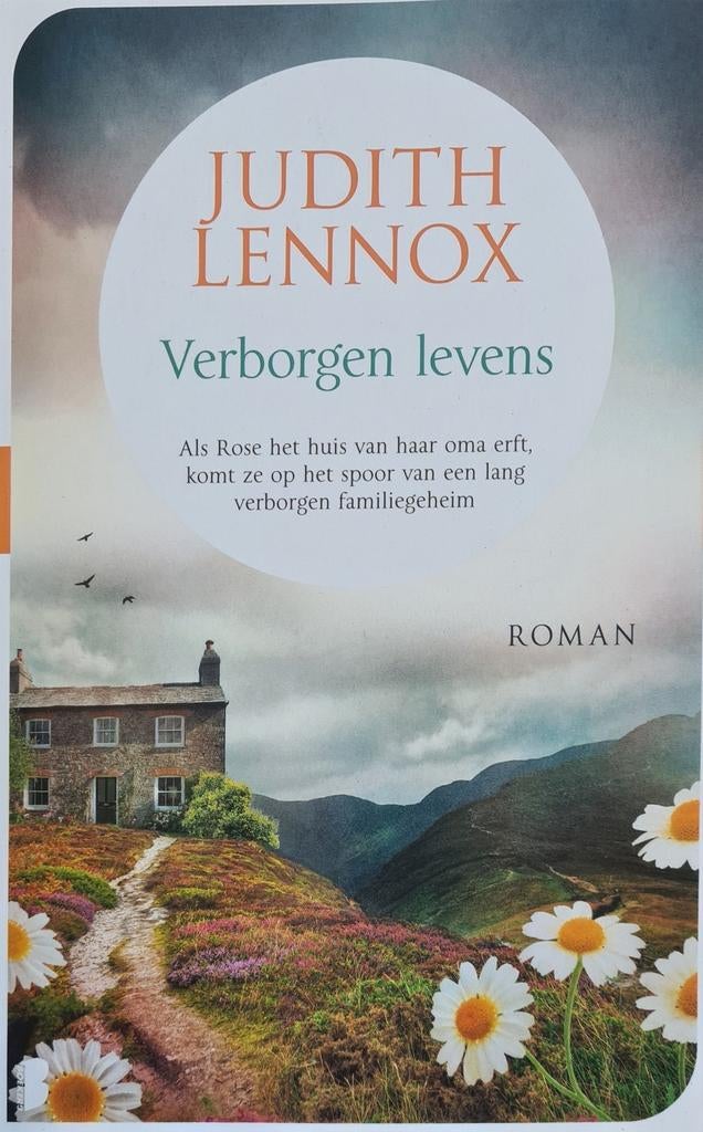 Verborgen levens - Judith Lennox (Roman), Ophalen of Verzenden, Zo goed als nieuw, Judith Lennox, Nederland
