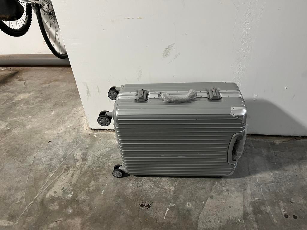 Nieuwe koffer - Rimowa look, Ophalen of Verzenden, Nieuw, Hard kunststof
