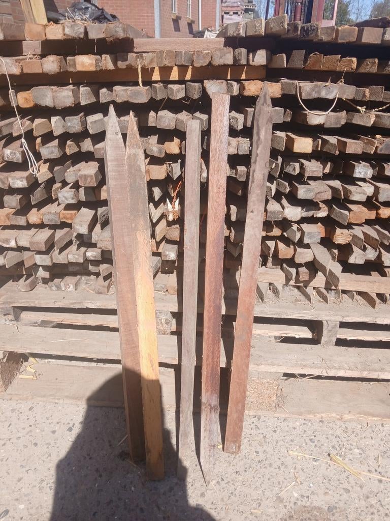 Piket paaltjes, Ophalen, Minder dan 180 cm, Palen, Hardhout