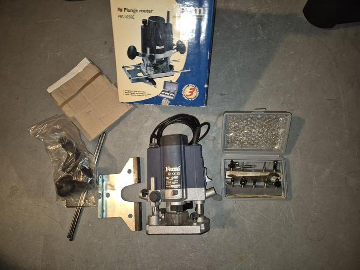 Ferm bovenfrees, Doe-het-zelf en Verbouw, Gereedschap | Freesmachines, Gebruikt, Elektrisch, Bovenfrees, Ophalen of Verzenden