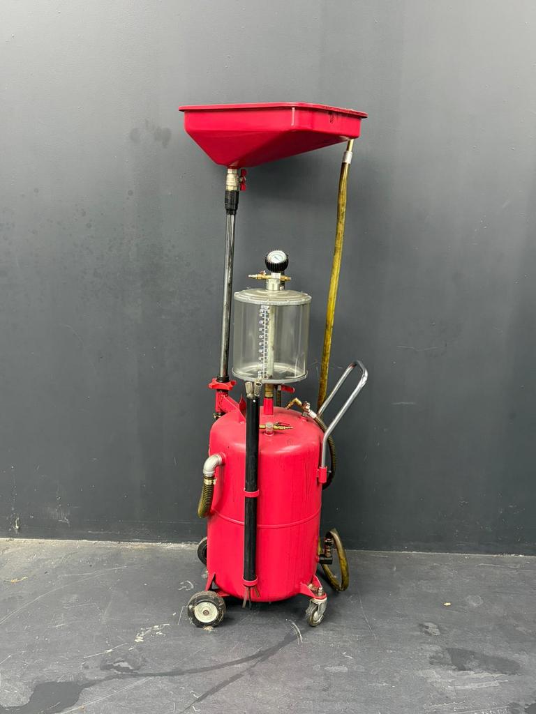 olie opvangsysteem en olie afzuiger, Ophalen, Zo goed als nieuw