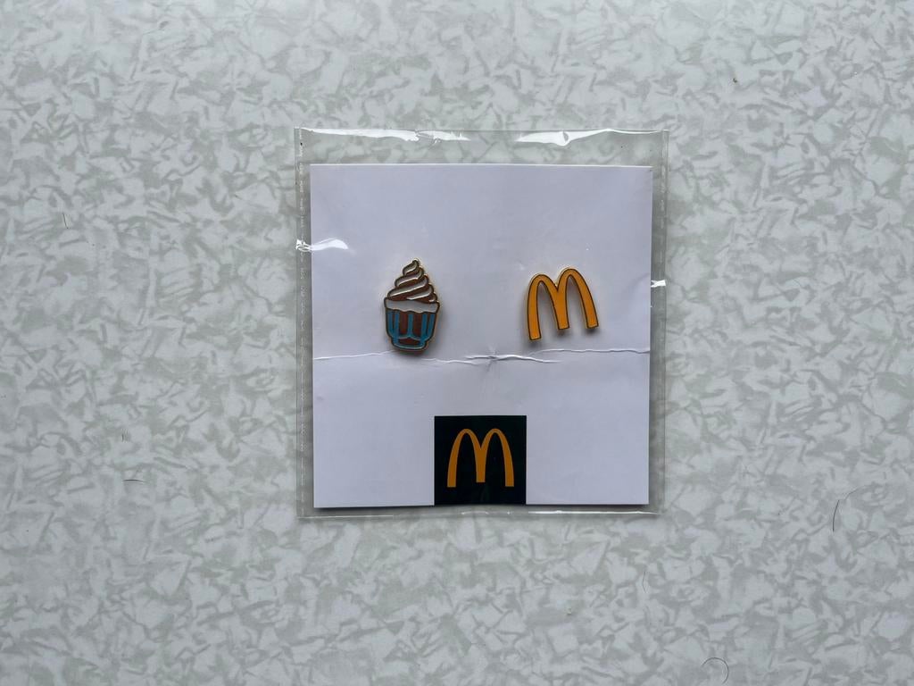 NIEUW, 2 mcdonalds spelden., Ophalen, Nieuw