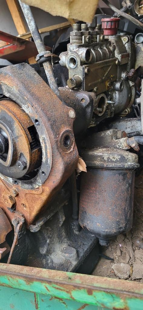 Onder motorblok w115, Ophalen of Verzenden