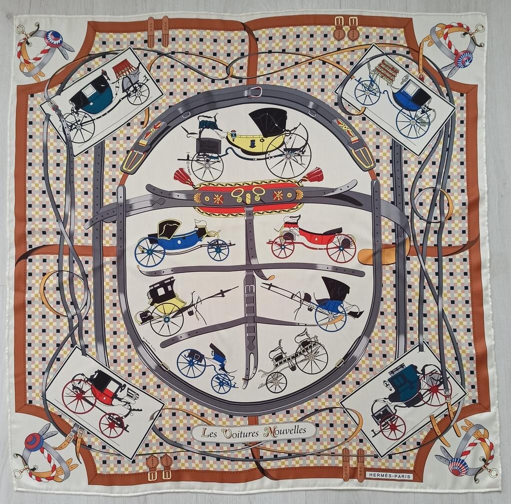 Mooie Hermes sjaal, Verzenden, Zo goed als nieuw, Maat 46/48 (XL) of groter, Sjaal