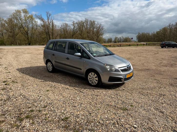 Opel Zafira 1.6 7p APK 10-2026 CarPlay Camera Rijklaar Airco, Auto's, Opel, Bedrijf, Zafira, Achteruitrijcamera, Airbags, Airconditioning