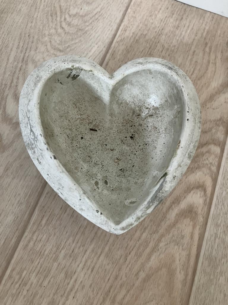 Bloempotje hartje, Gebruikt, Rond, Ophalen of Verzenden, Aardewerk