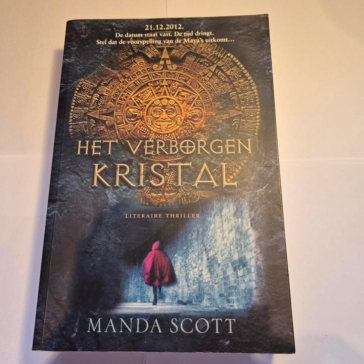Het Verborgen Kristal - Manda Scott (Literaire Thriller), Boeken, Thrillers, Gelezen, Ophalen of Verzenden