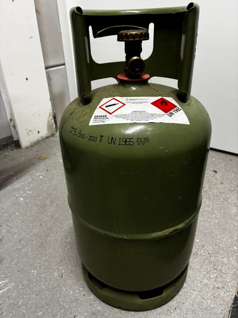 Gasfles propaan. Leeggewicht 5,9kg. T/m 2033 te gebruiken, Caravans en Kamperen, Ophalen, Zo goed als nieuw
