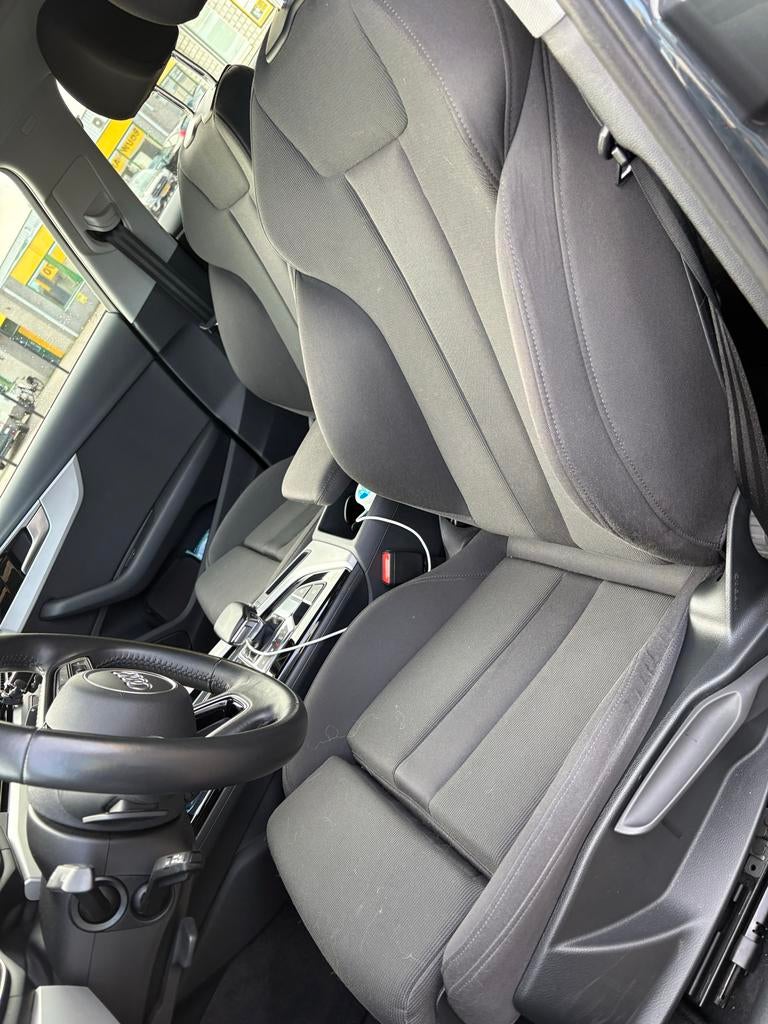 Audi A4 B9 2020 interieur stof zwart, Auto-onderdelen, Interieur en Bekleding, Ophalen, Gebruikt, Audi