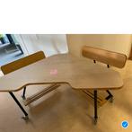 Kinderopvang tafel met vaste bankjes op wielen, Ophalen of Verzenden, Gebruikt