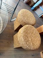 Twee vintage retro poefen oker, Minder dan 50 cm, Gebruikt, Ophalen of Verzenden, Stof