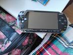 Sony PSP met 2 spellen en oplader - Zeer goede staat, Met games, Zwart, Ophalen of Verzenden, Zo goed als nieuw