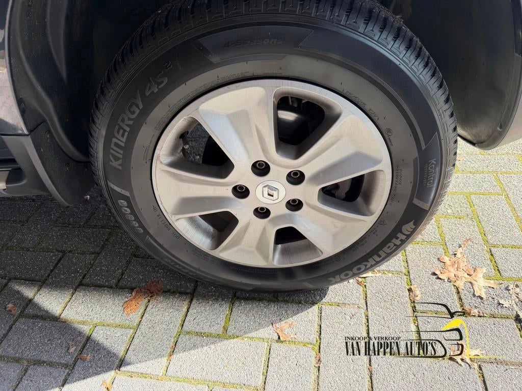 Dacia Duster 1.2 TCe 4x2 Prestige / apk 3-2027, Auto's, Dacia, Voorwielaandrijving, Euro 5, Gebruikt, Zwart