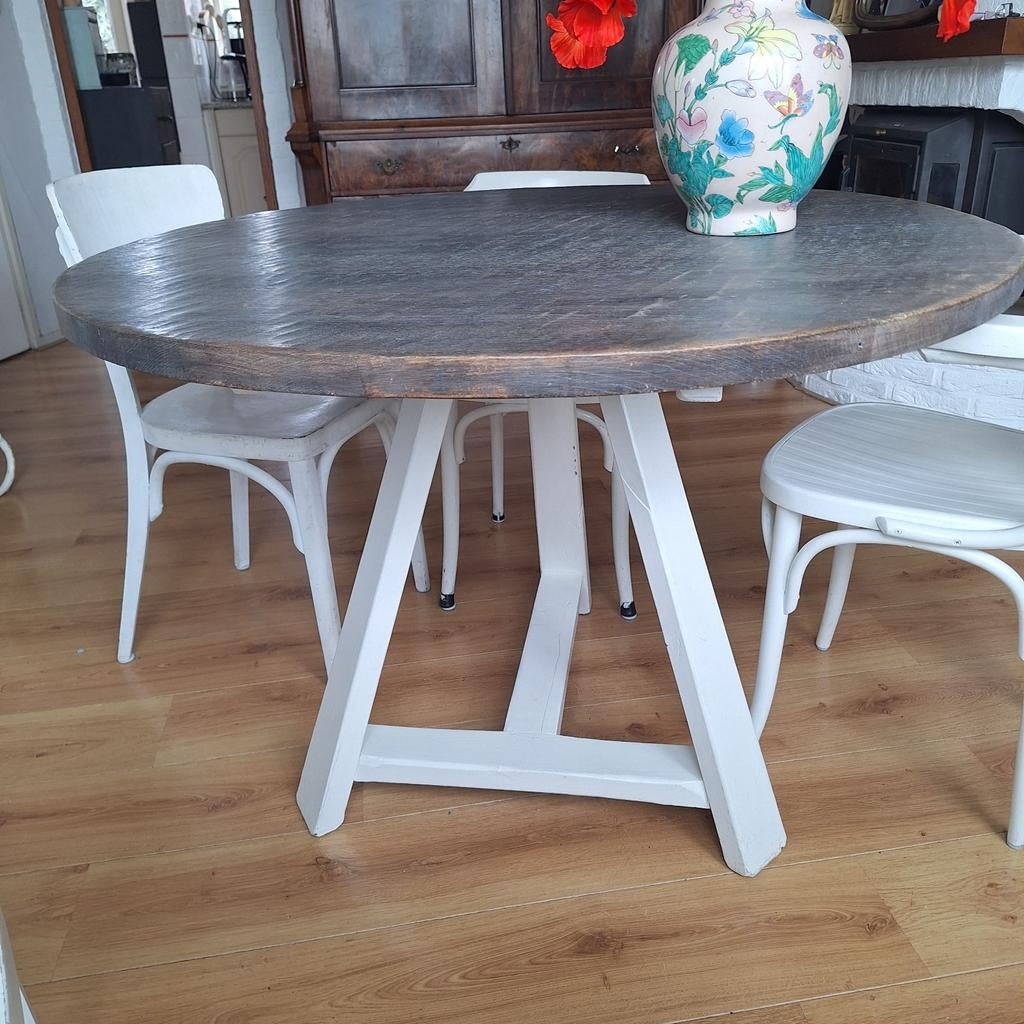 Ronde eettafel met houten blad, Ophalen, Gebruikt, Rond, Vijf personen of meer