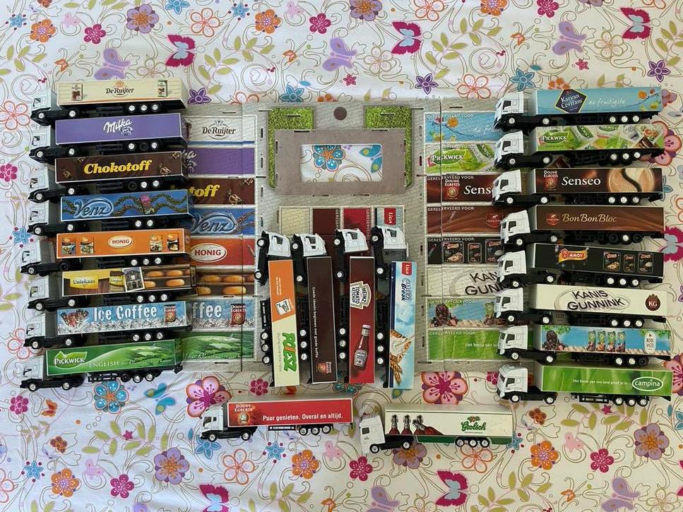 Complete serie miniatuur vrachtwagens met reclame, Overige merken, Gebruikt, 1:50 of kleiner, Ophalen of Verzenden