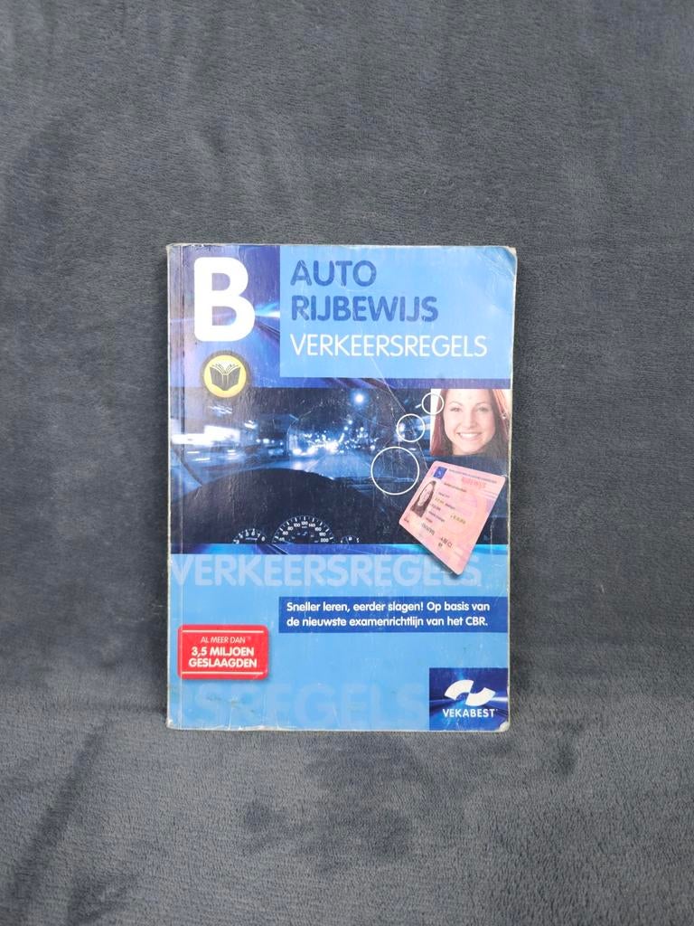 Vekabest Theorieboek Auto Rijbewijs B Verkeersregels., Ophalen of Verzenden, Zo goed als nieuw, Algemeen